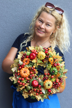 Liście i Dynie, barwny wianek z atrybutami jesieni, śr.30cm