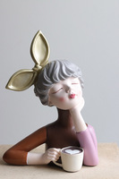 Mademoiselle Cafe, figurka dekoracyjna kobieta