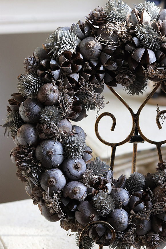 Leśne Skarby, dekoracyjny wianek z szyszek