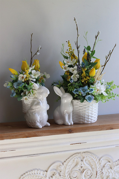 Evelive Bunny, ceramiczna figurka zająca z dekoracją kwiatową,