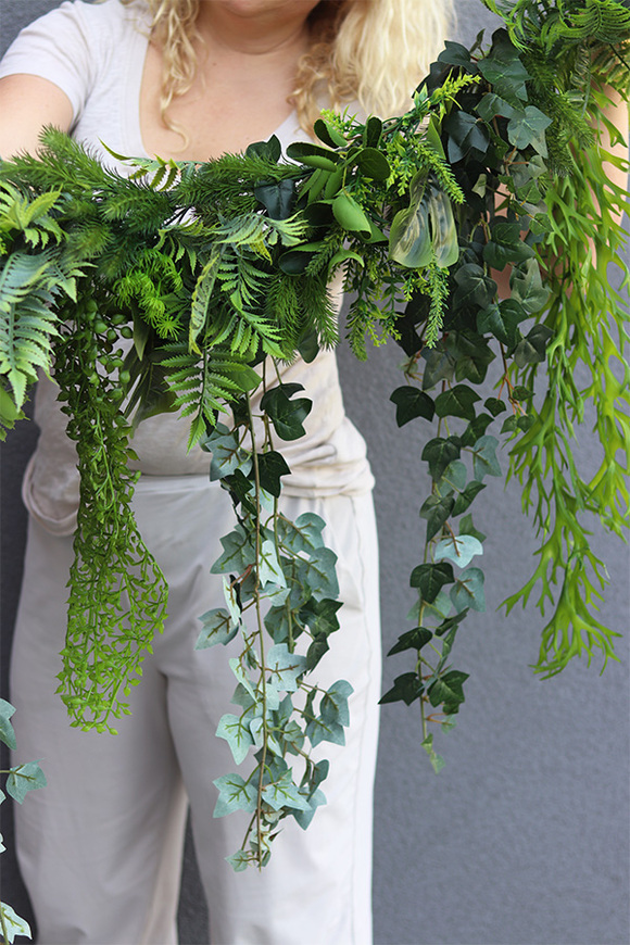 Belledia Jungle, girlanda z zielonych zwisających pędów