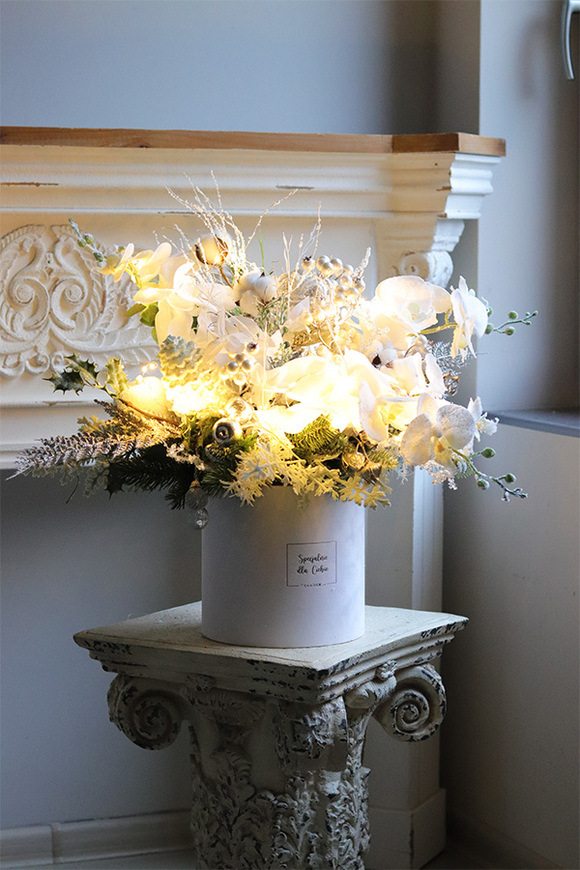 White Place, biały flowerbox zimowy