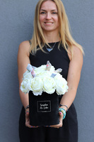 Money Black&White, flowerbox okolicznościowy z kwiatów sztucznych, wys.30cm