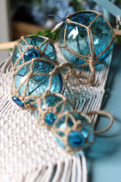 Marine, dekoracja ze szklanych kul, dł.50cm 