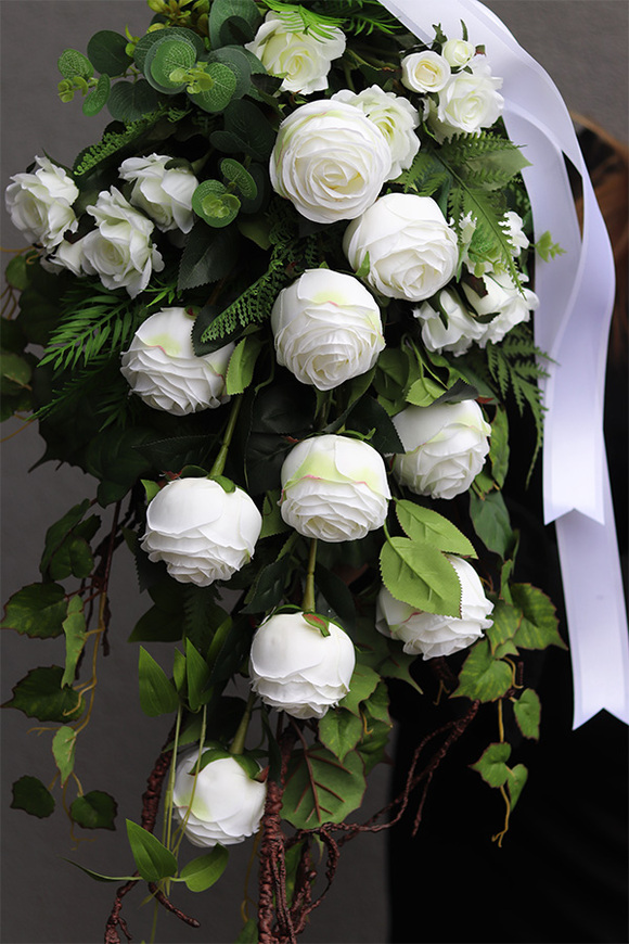 Rosalinda Roses, bukiet nagrobny do położenia, biały