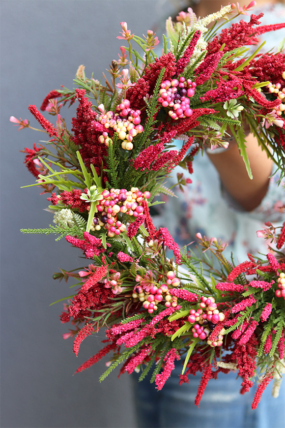 Dekoratornia, jesienny wianek z wiśniowymi wrzosami