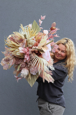 OD RĘKI Beige Pink Boho, przyjęciowa dekoracja na stojaku, wys.140cm 