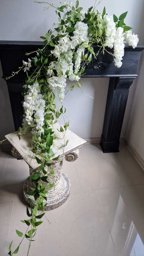 White Wisterina, stylowa girlanda ze sztucznych kwiatów