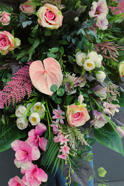 Molina, wiązanka nagrobna z mieczykiem