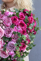 Ingram Rose, dekoracja nagrobna serce