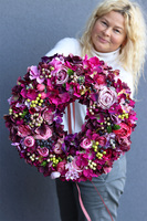 Georra New, wianek na drzwi w kolorze fuksji