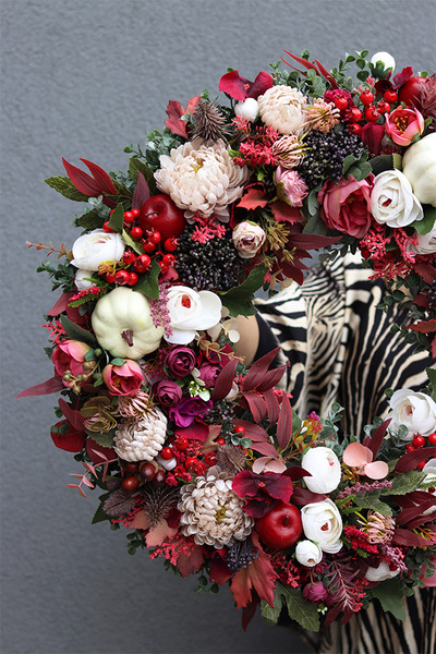 Merlot, jesienny wianek z dyniami	