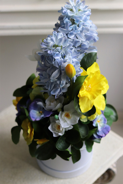 Wiosna w Pełni, flowerbox z hiacyntami