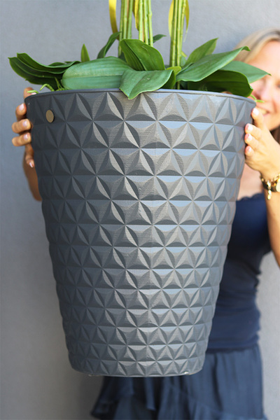 Fuksja Moreno Grande2, duży sztuczny storczyk w antracytowej donicy