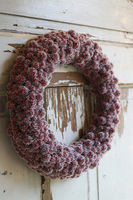 Czerwień dla Was, zimowy wianek z owoców