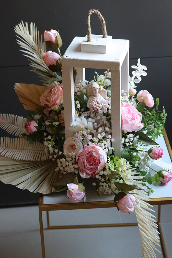 Angelo Garden Boho Wood, kompozycja nagrobna z aniołem i lampionem