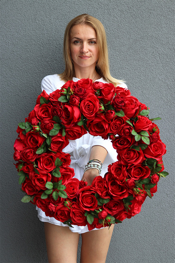 Red Fire Georeni, duży czerwony wianek