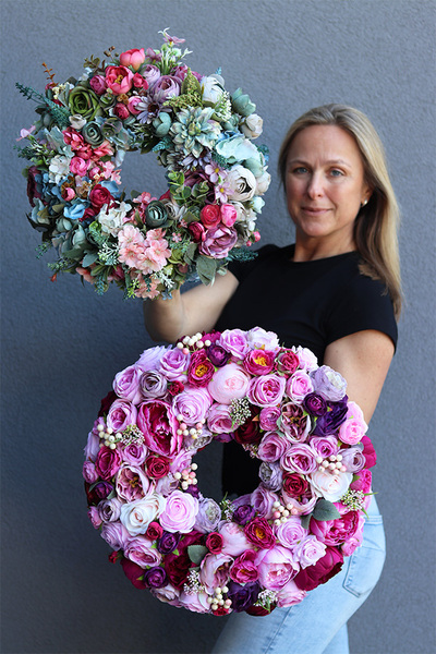 Różowa Bajka, bogaty wianek na drzwi