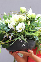 Memorandum, wiązanka nagrobna ze złotą kulą