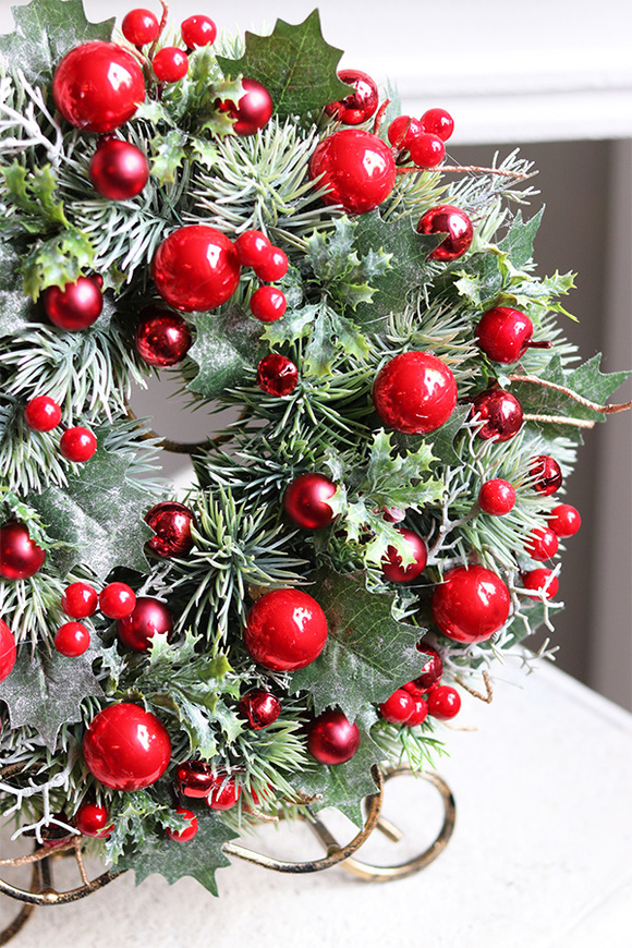 Ostrokrzew 2, elegancki wianek świąteczny