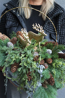 Winter GreenDeco, świąteczny stroik LED z reniferami