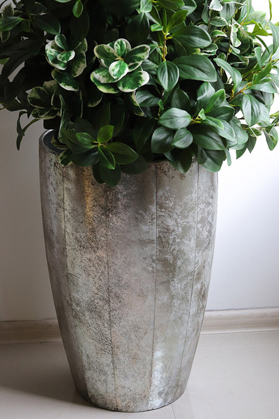 New Green Srebrna Bajka, drzewko sztuczne kolumnowe w donicy