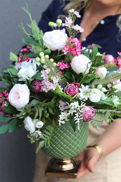 Porto Rico, kompozycja kwiatowa w naczyniu