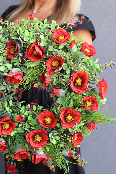 Makowa Panienka 2, asymetryczny wianek z makami