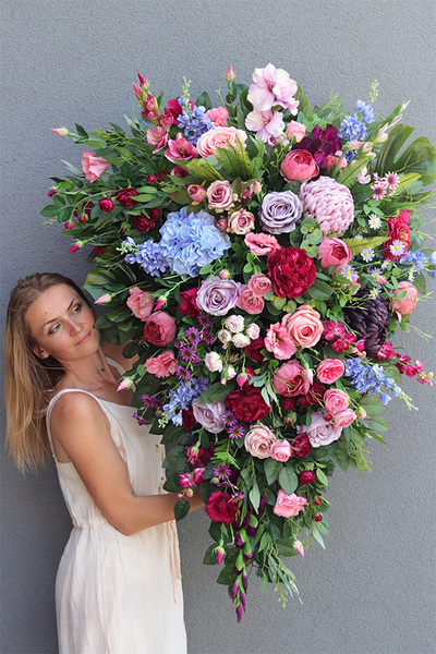 Kolorowa Giganta, duża wiązanka nagrobna