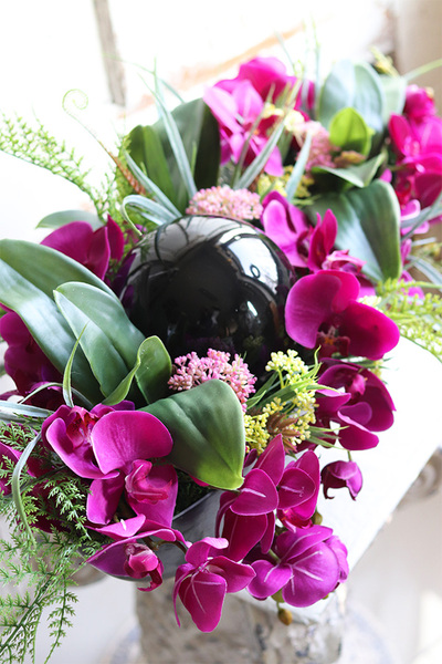 Laos Dekoria Fuksja, kompozycja kwiatowa w podłużnym naczyniu, dł.85cm