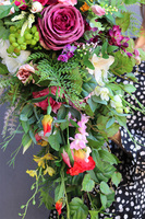 Sumerito, spływający bukiet nagrobny we wkładzie, wym.24x90cm