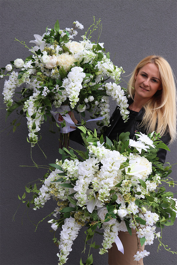 Malediwy White L, biały bukiet kwiatów, wys.84cm