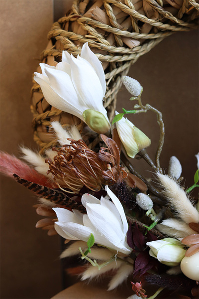 Magnolie Boho, wiosenny wianek z suszem