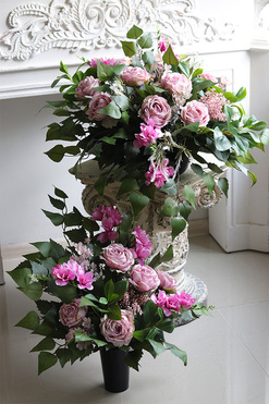 Różowa Medra, bukiet nagrobny we wkładzie, dł.58cm 