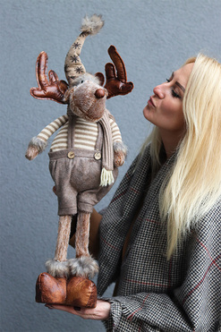 Reny Skandynawskie A, laleczka zimowa stojąca, chłopiec, wys.62cm