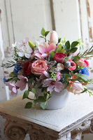 elegancka wiosenna kompozycja kwiatowa, Neruta, wys.30cm 