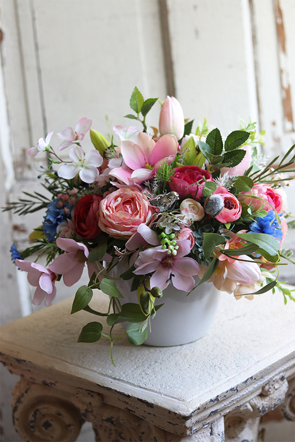 elegancka wiosenna kompozycja kwiatowa, Neruta, wys.30cm 