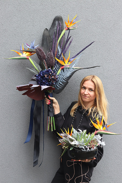  Strelicja Mortario Piano, nagrobna kompozycja w misie