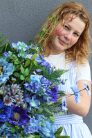 Opera Blue Sky, kompozycja kwiatowa w donicy