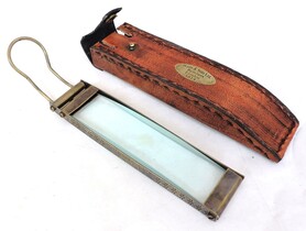 mosiężna Lupa w skórzanym etui, dł.21cm