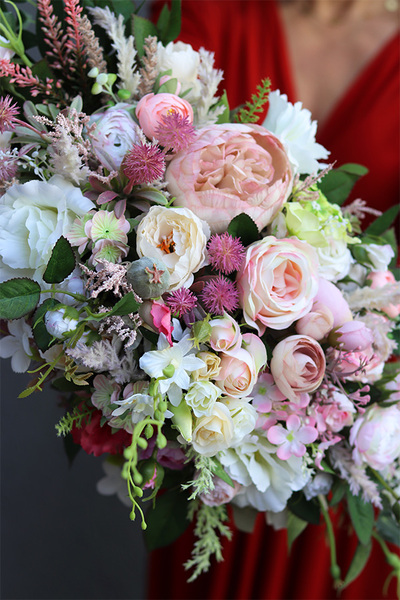 Celesti, kompozycja kwiatowa w lustrzanej donicy