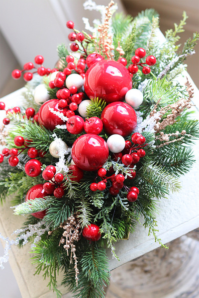 Red Exclusive, świąteczny stroik na tacce