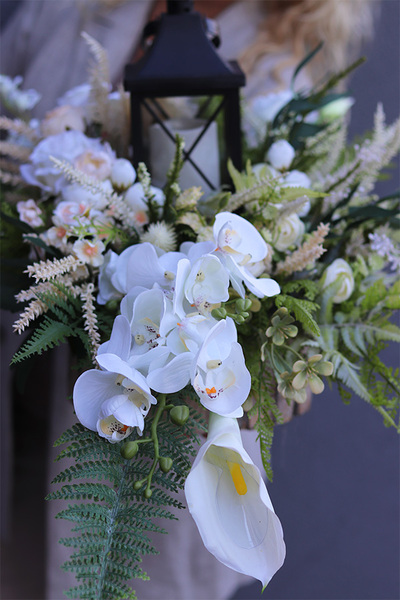 Loesa, komplet dekoracji nagrobnych we wkładzie, kompozycja + bukiet