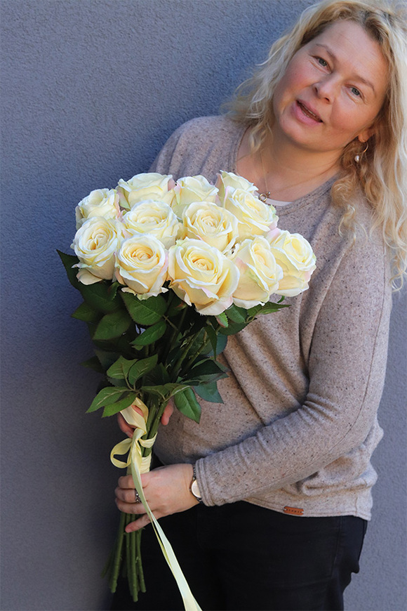 Rosalinda Roses, Rosalinda Roses Set, bukiet nagrobny do położenia, kremowy