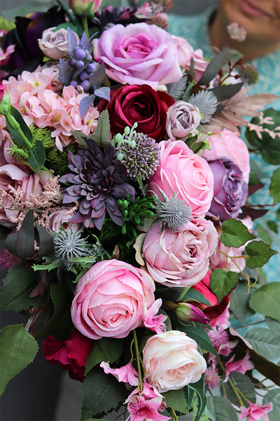 Różowa Kraina, kompozycja nagrobna w misie, wym.