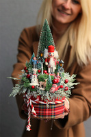 Wonderland, flowerbox świąteczny z dziadkiem do orzechów