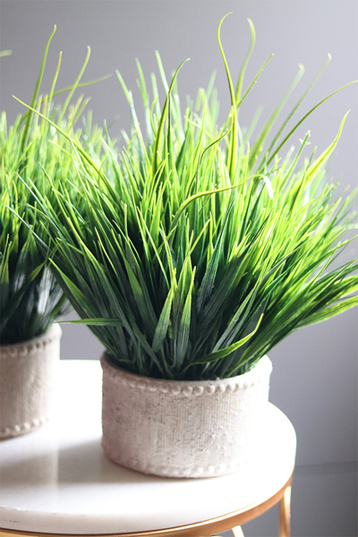 Issato Casa Creme, kompozycja ze sztucznych traw