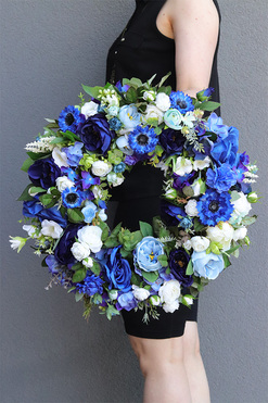 Beretera, granatowy wianek na drzwi, śr.45cm