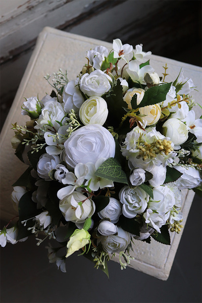 Edolia, kompozycja kwiatowa w lustrzanej donicy, wym.25x30cm 