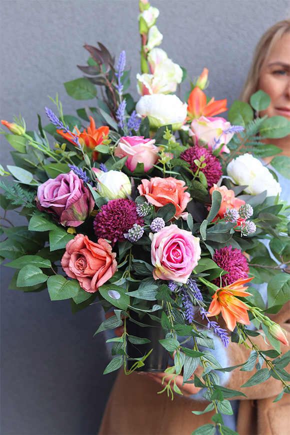 Heydera, nagrobny bukiet we wkładzie do flakonu